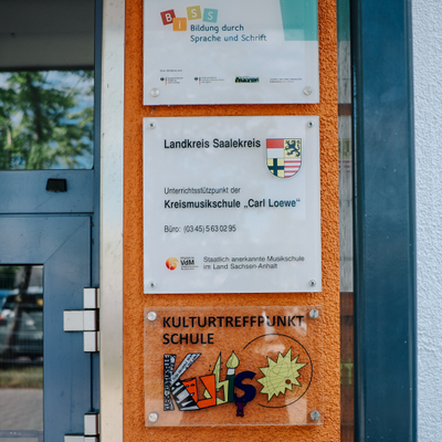 Sekundarschule "An der Doppelkapelle" Landsberg, Eingangsbereich © Judith Paasch - Hypez Marketing