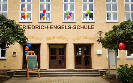  ©Grundschule &#34;Friedrich-Engels&#34;, Bad Dürrenberg